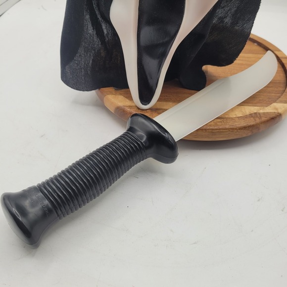 Scream‎ Mask Ghost Face Easter Unlimited 2011 With Rubber Knife - Picture 2 of 6